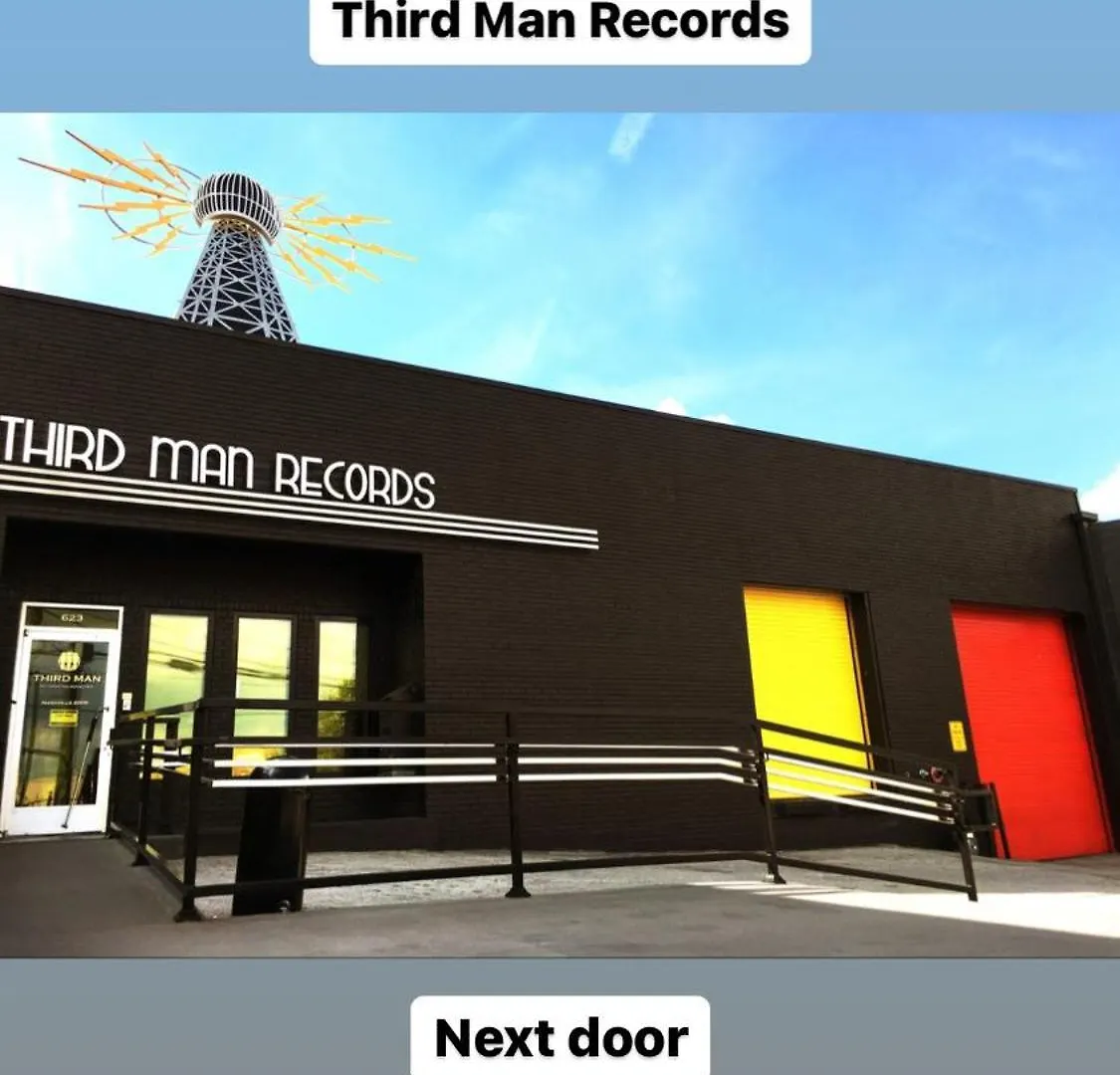 Honky Tonk Hideaway, Walk To Broadway, Pool, Gym And Parking Villa Nashville