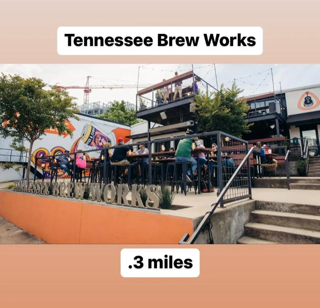 Holiday home Honky Tonk Hideaway, Walk To Broadway, Pool, Gym And Parking Villa Nashville United States